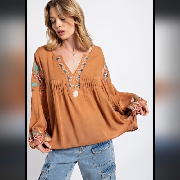 NWT Easel Embroidered Bohemian Top - Picture 1 of 7